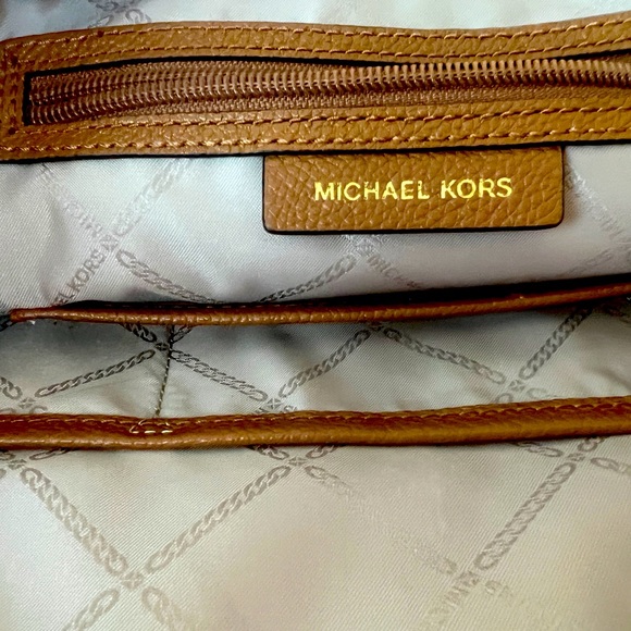 Michael Kors Medium Maxine Leather Satchel - Picture 9 of 10